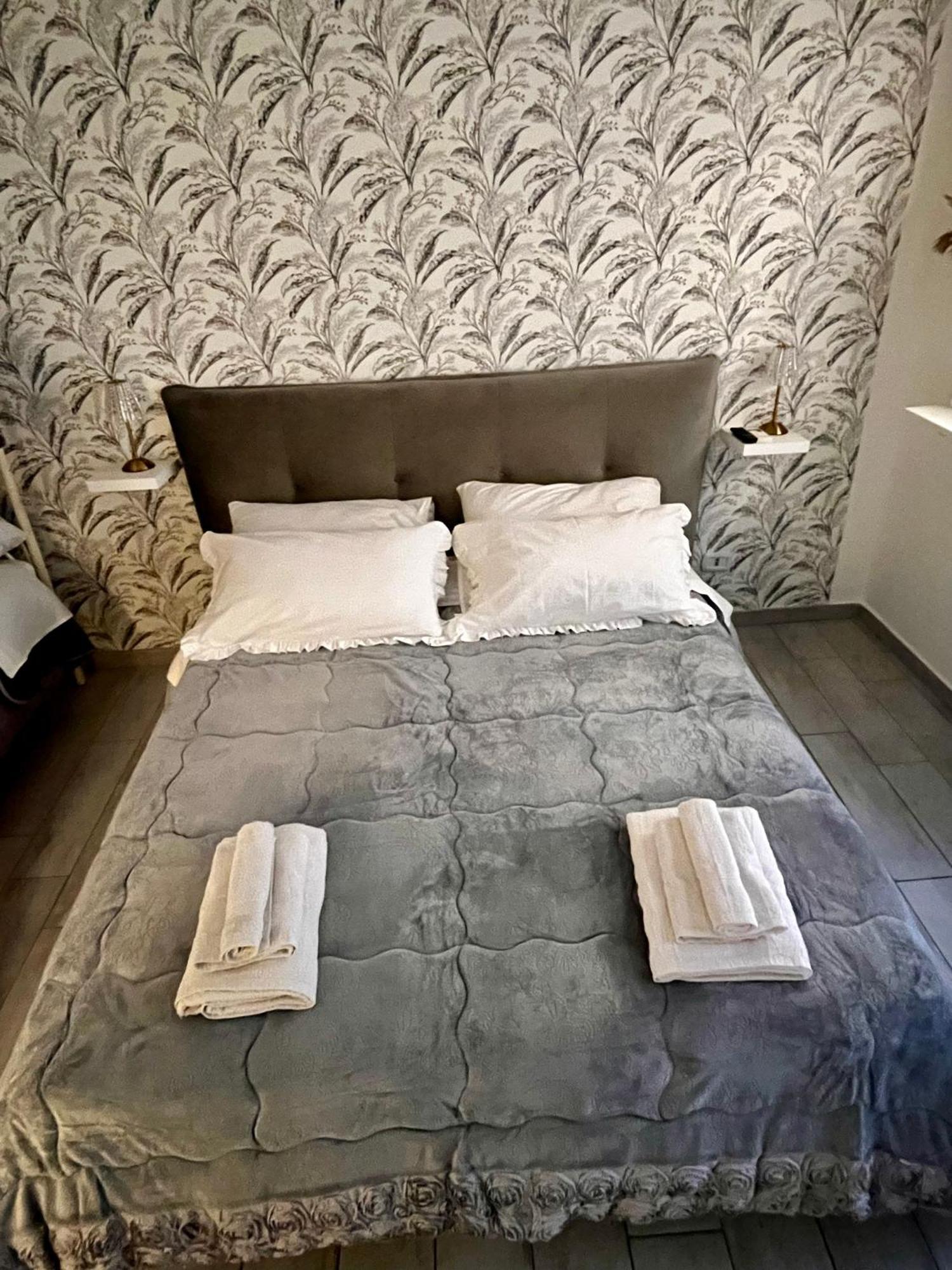 Napoli Verace - Centro Storico Spaccanapoli Apartment Extérieur photo