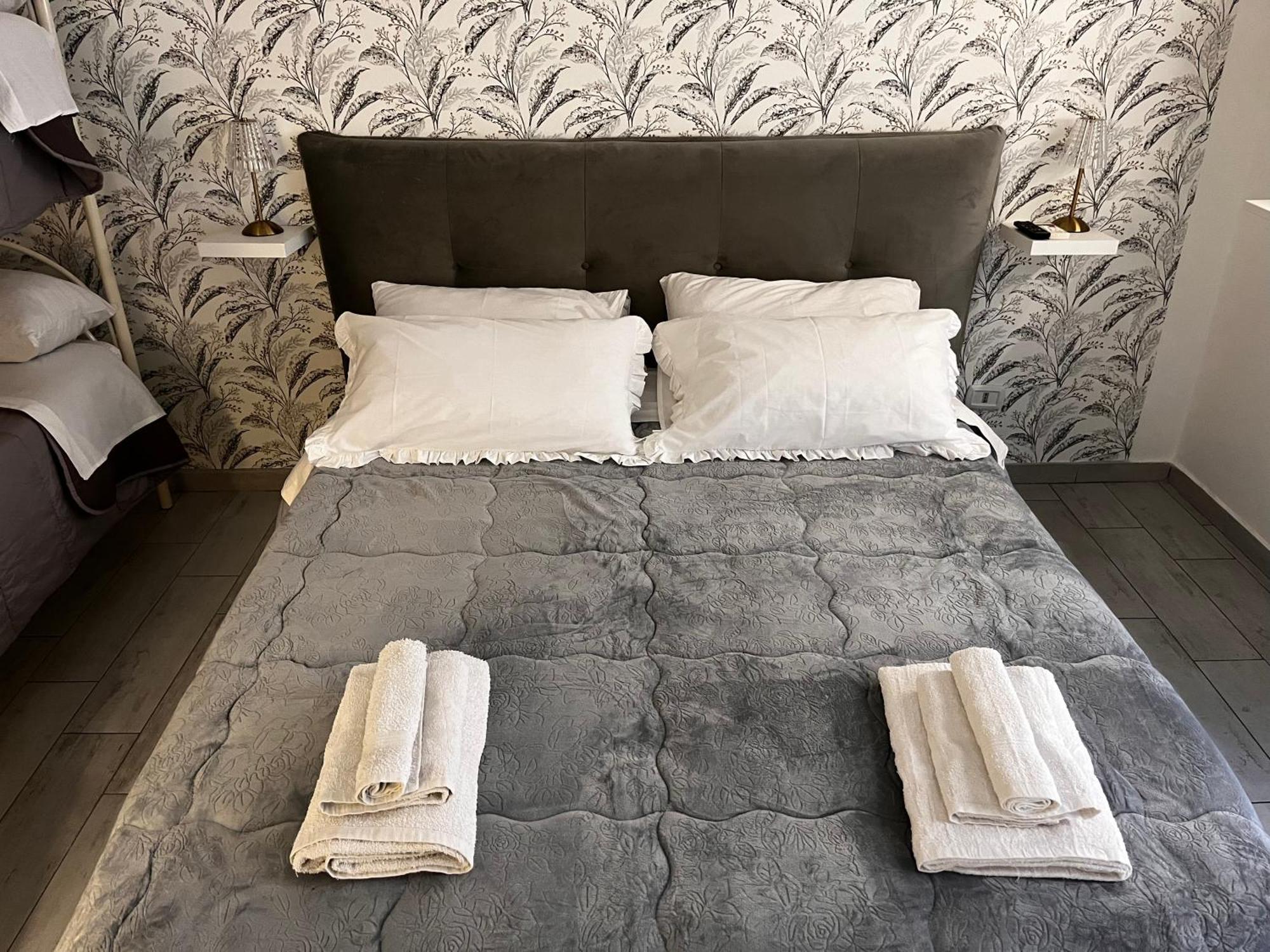 Napoli Verace - Centro Storico Spaccanapoli Apartment Extérieur photo