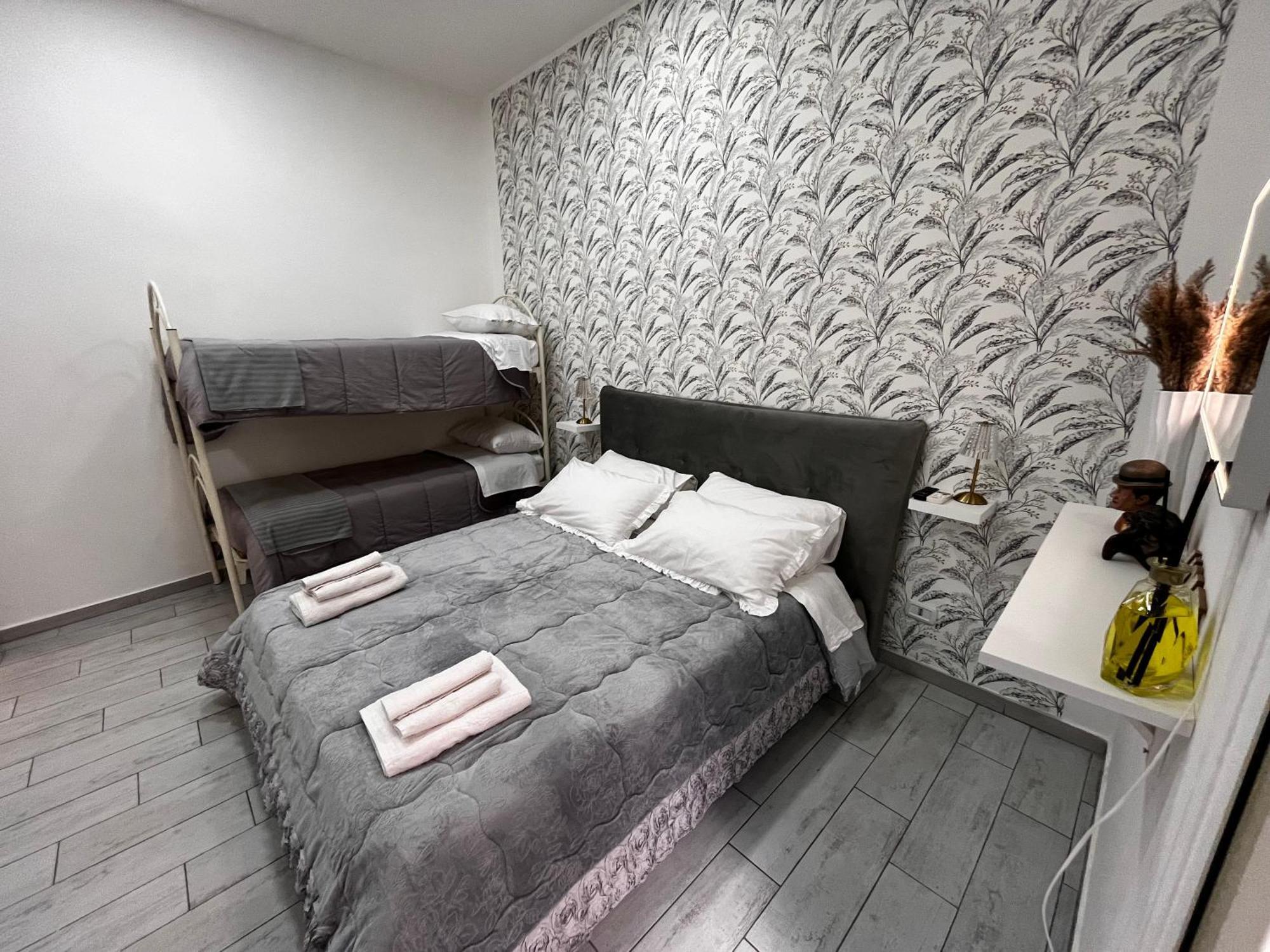 Napoli Verace - Centro Storico Spaccanapoli Apartment Extérieur photo
